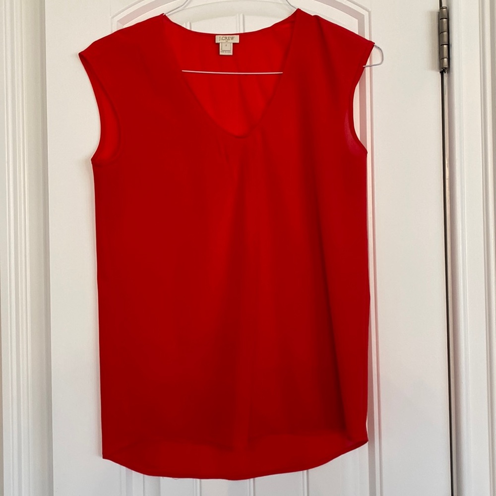 Great condition red sleeveless blouse